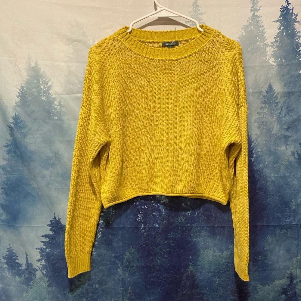 Women's Wild Fable Size Medium Croppedtop Sweater